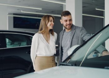 Paskola automobiliui - pexels