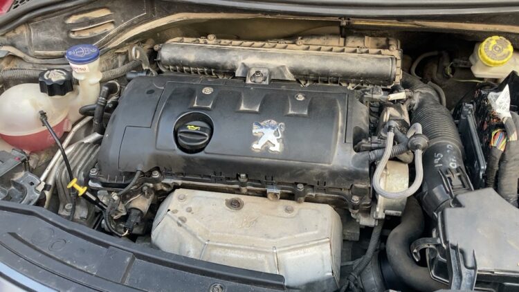 Peugeot 1.6 VTi variklis