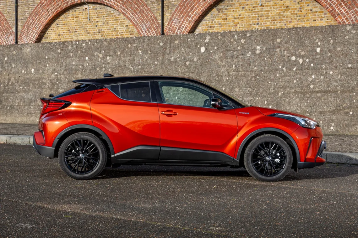 „Toyota C-HR“ hibridinė baterija tarnauja virš 200 000 km – bet ne visos jos dalys tokios patvarios 1 Toyota C-HR