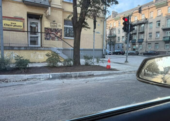 Nauji-bordiūrai-tada-trys-seni-ir-vėl-nauji-Vilniaus-gyventojas-pastebėjo-keistą-rekonstrukcijos-detalę