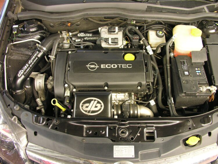 Opel 1.8 Z18XER benzininis variklis
