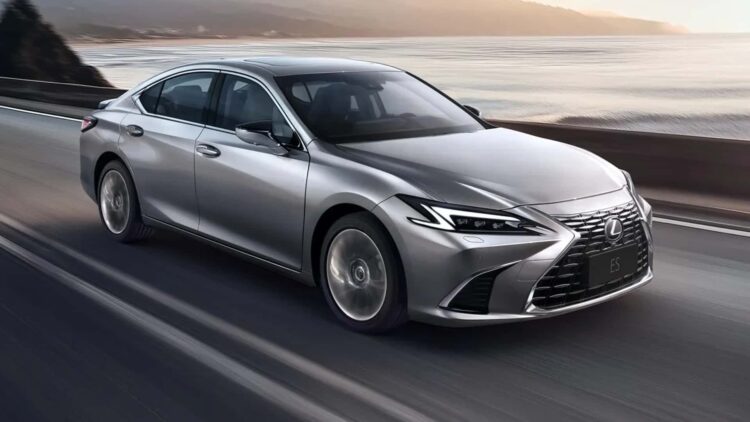 Lexus ES 2026