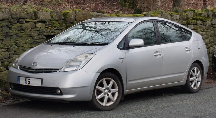 2006 Toyota Prius T Spirit 1497cc 1.5 76PS Hybrid Synergy Drive Silver Steel