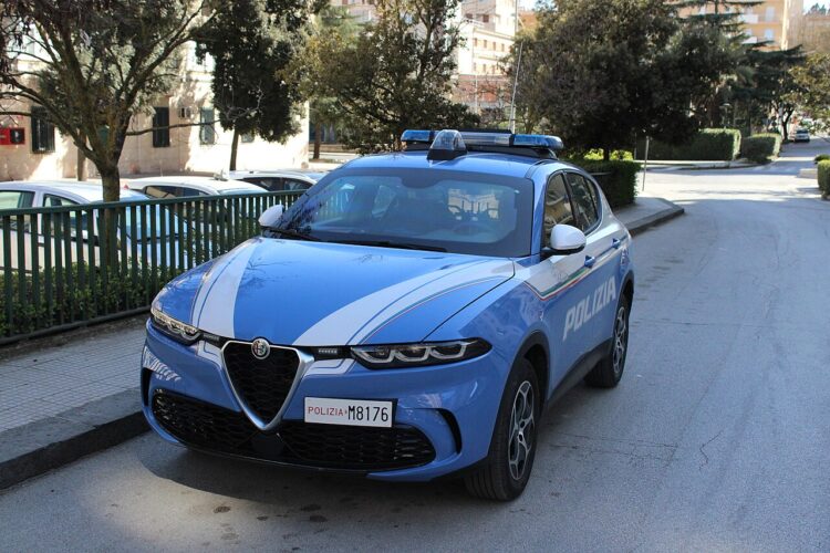 Alfa Romeo Tonale italijos policijos automobilis