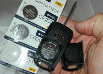 Kaip pakeisti „KIA“ ir „Hyundai“ nuotolinio valdymo pultelio bateriją