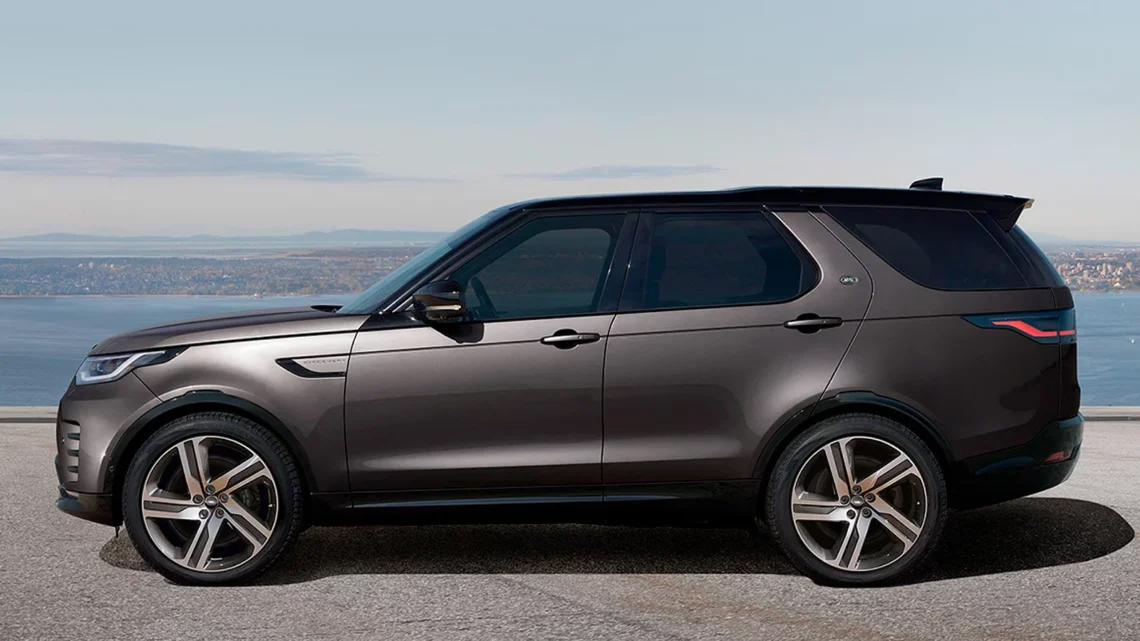 Ar verta pirkti naudotą prabangų visureigį vietoj įprasto SUV? 1 Land Rover Discovery 5