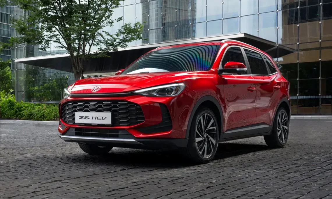 Septyni kiniški hibridiniai visureigiai, kurių kainos skiriasi labiau nei technika 1 MG ZS Hybrid+
