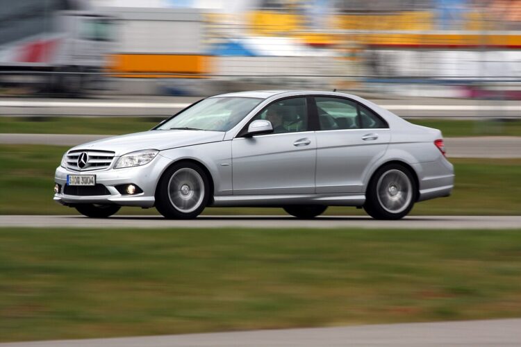 Mercedes-Benz C-Class w204