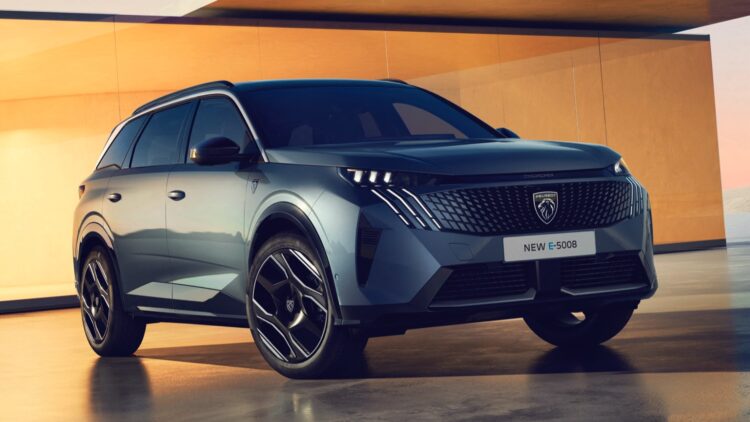 Peugeot E-5008 GT Long Range