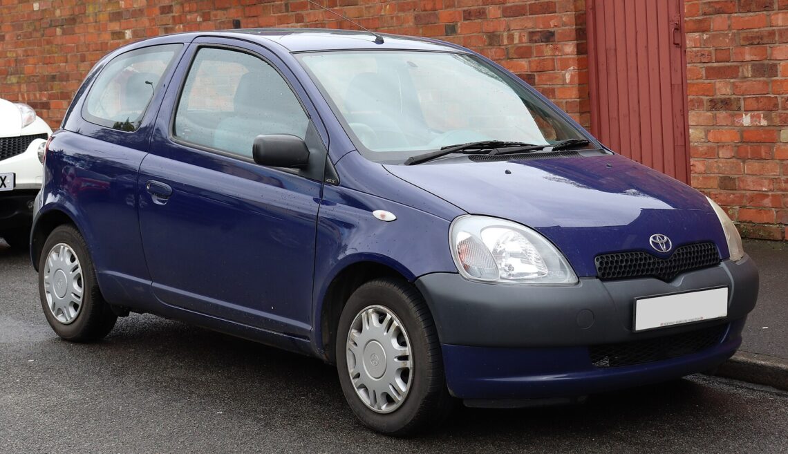 Toyota Yaris XP10