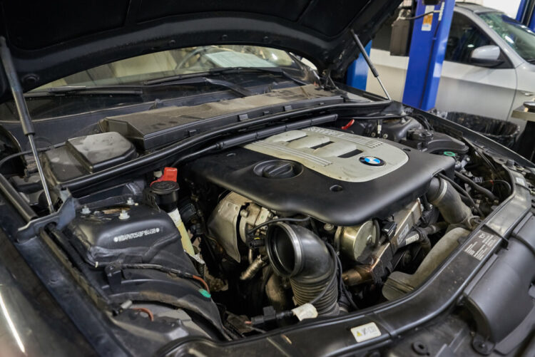 bmw e90 330d m57 dyzelinis variklis