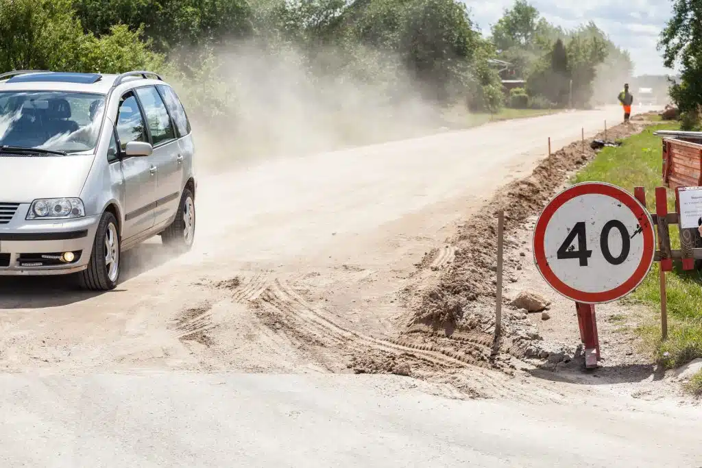 Vilnius-si-rudeni-isasfaltuos-dar-6-kilometrus-zvyrkeliu