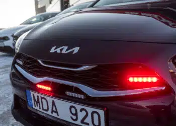 Lietuvos-policijos-autoparka-papilde-10-nauju-nezymetu-KIA-markes-automobiliu-1