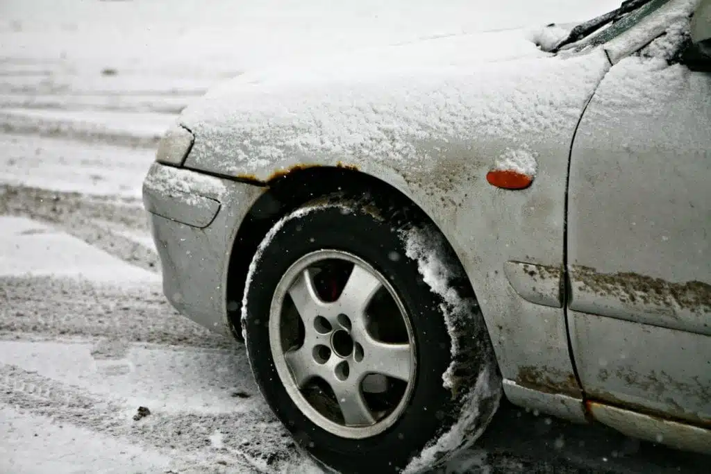automobilio-kebulas-pazeistas-drusku-ir-korozijos