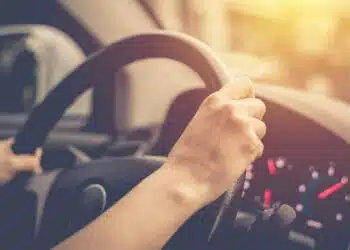 automobilio-vairavimas-be-teisiu-bauda-ar-kazkas-daugiau