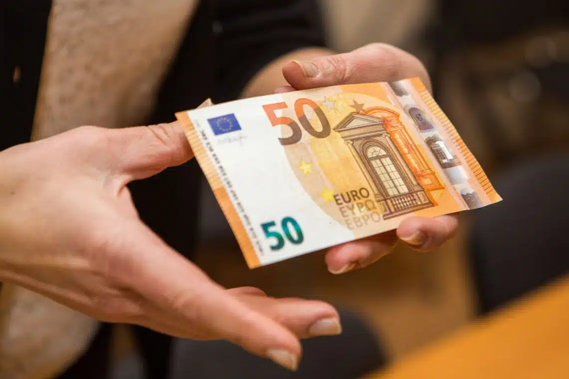 50-euru-banknotas