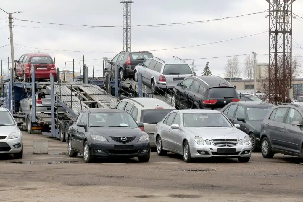 automobiliu turgus