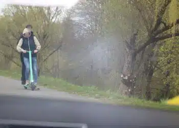 Pareigunai-surenge-reida-paspirtuku-vairuotojams-6