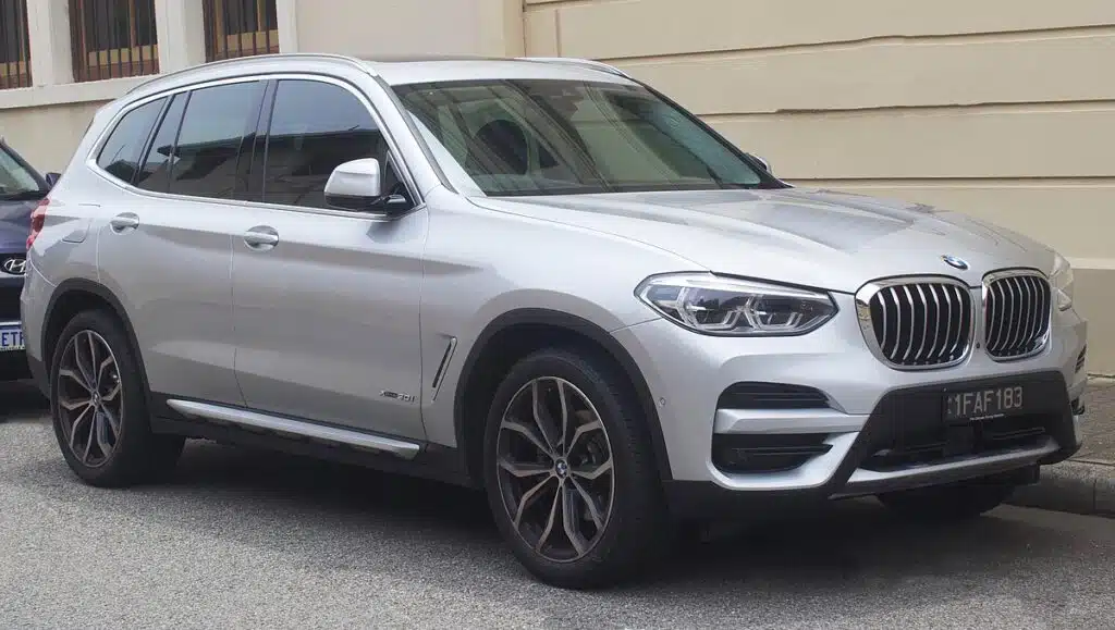 automobilis bmw x3