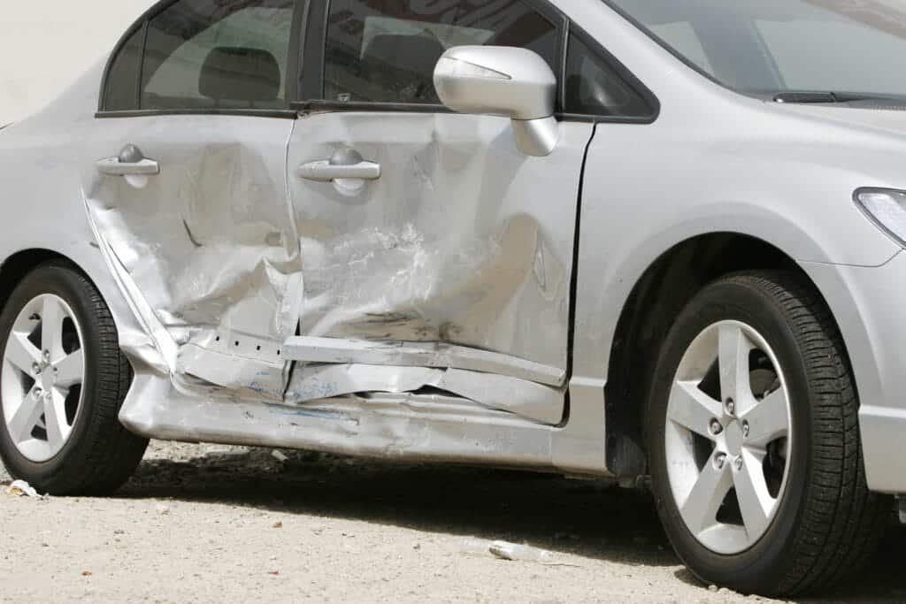 automobilis avarija smugis i sona