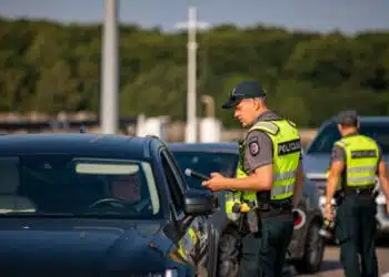 policijos pareigunai reidas blaivumo patikra alkotesteris