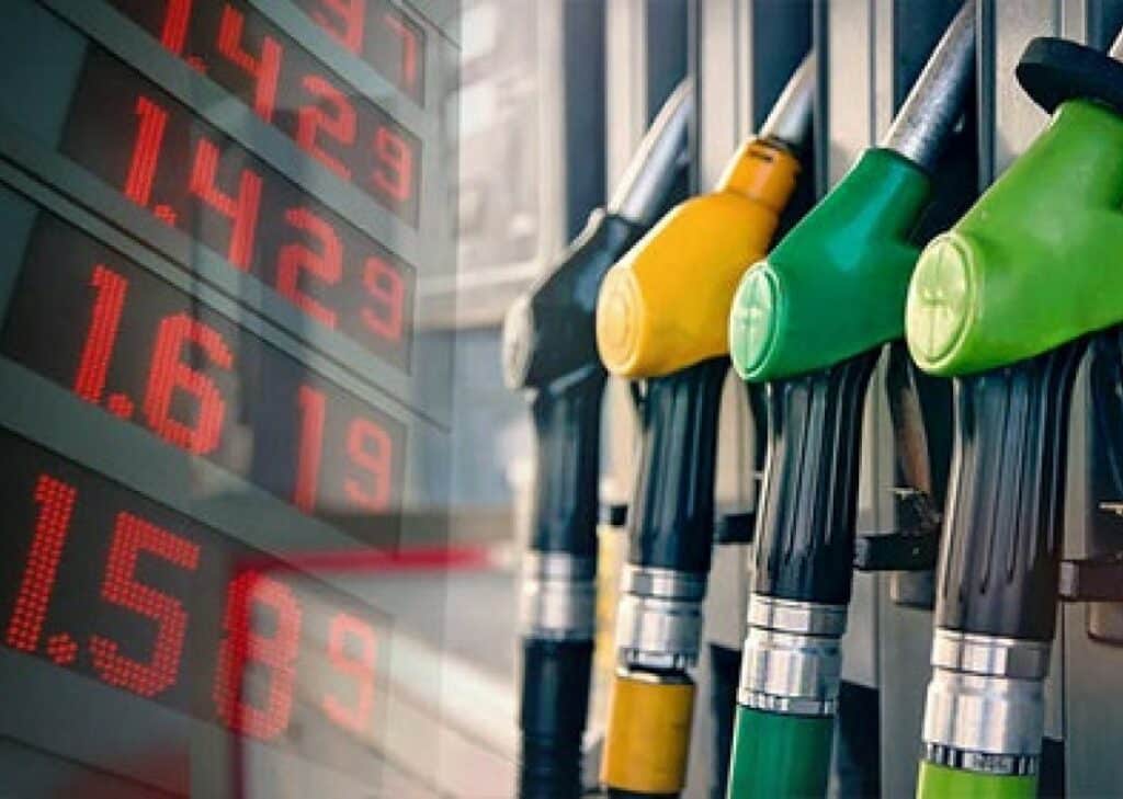 Degalu kainoms isaugus benzinas Lietuvoje toliau islieka pigiausias Baltijos salyse