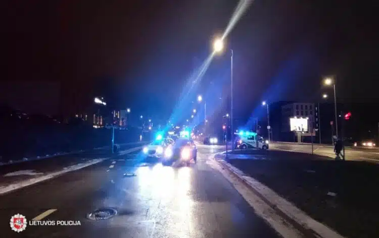 policijos svytureliai automobiliai