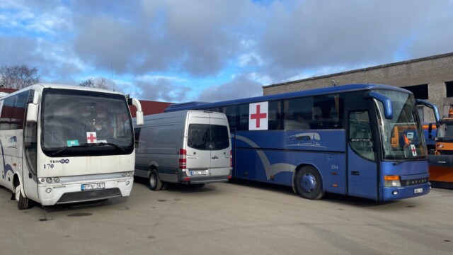 Parama Ukrainai humanitarinei siuntai gabenti dovanojami autobusai
