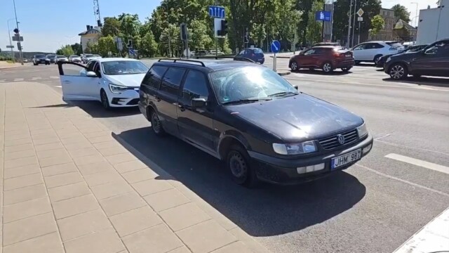 Gaudynės Vilniuje: vogtu automobiliu spruko bėglys iš kalėjimo, rasta narkotinių medžiagų