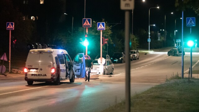 Avarija Vilniuje girtas BMW vairuotojas Pašilaičių gatvėje sukėlęs avariją bandė sprukti